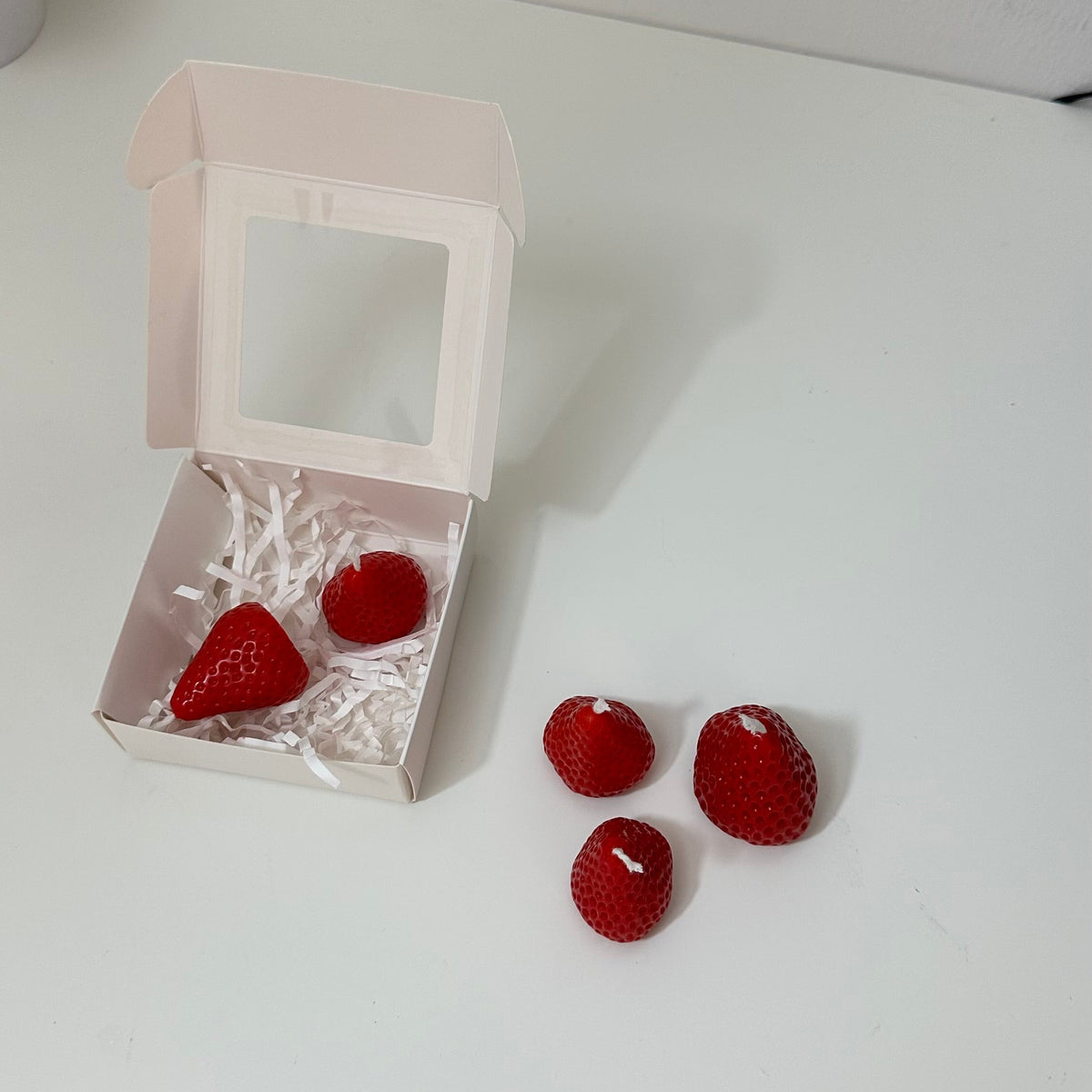 Strawberry Candle