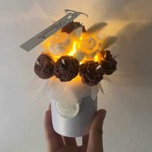 Mocha Illuminated Bouquet - S